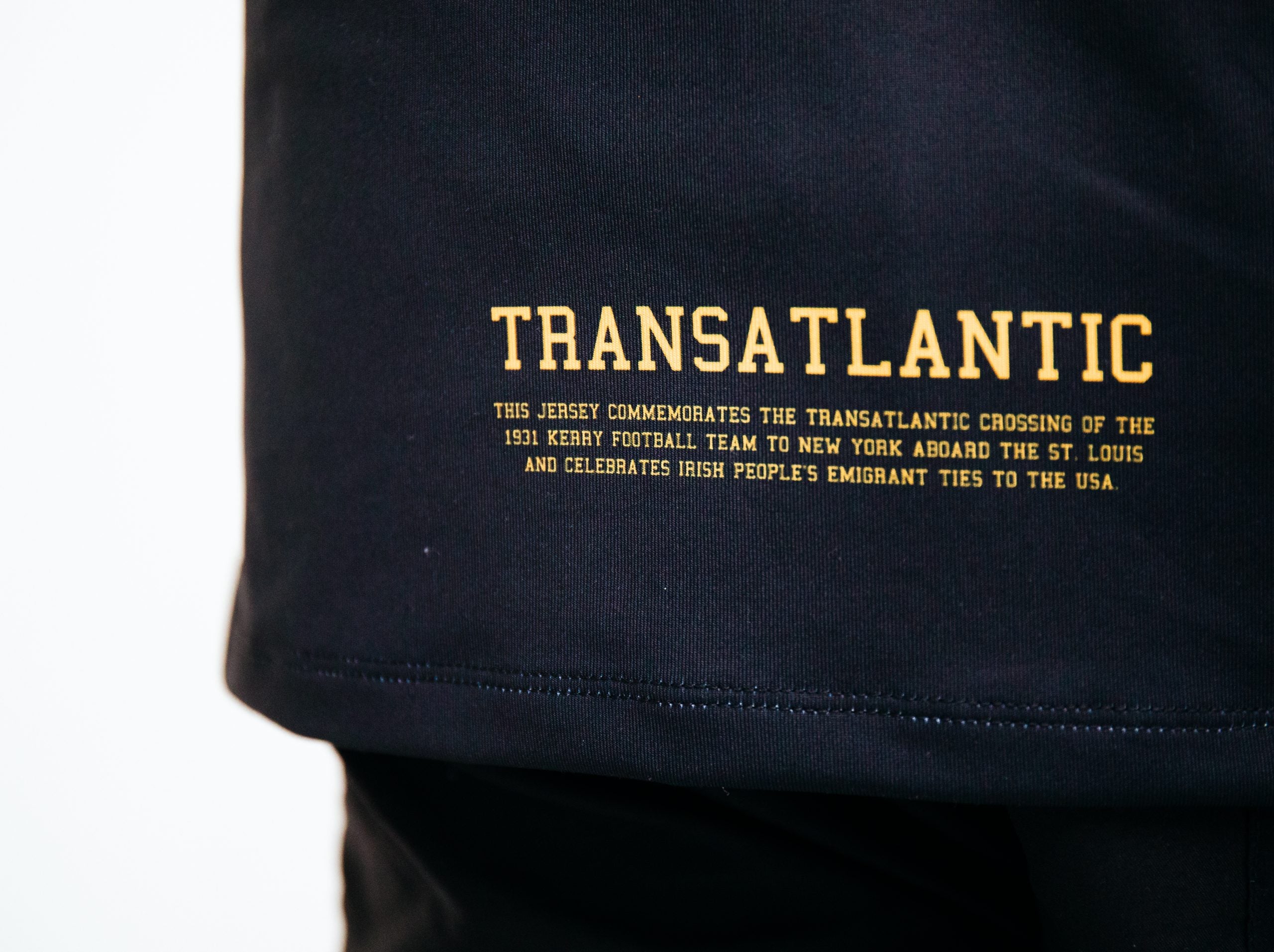 TRANSATLANTIC black short sleeved jersey